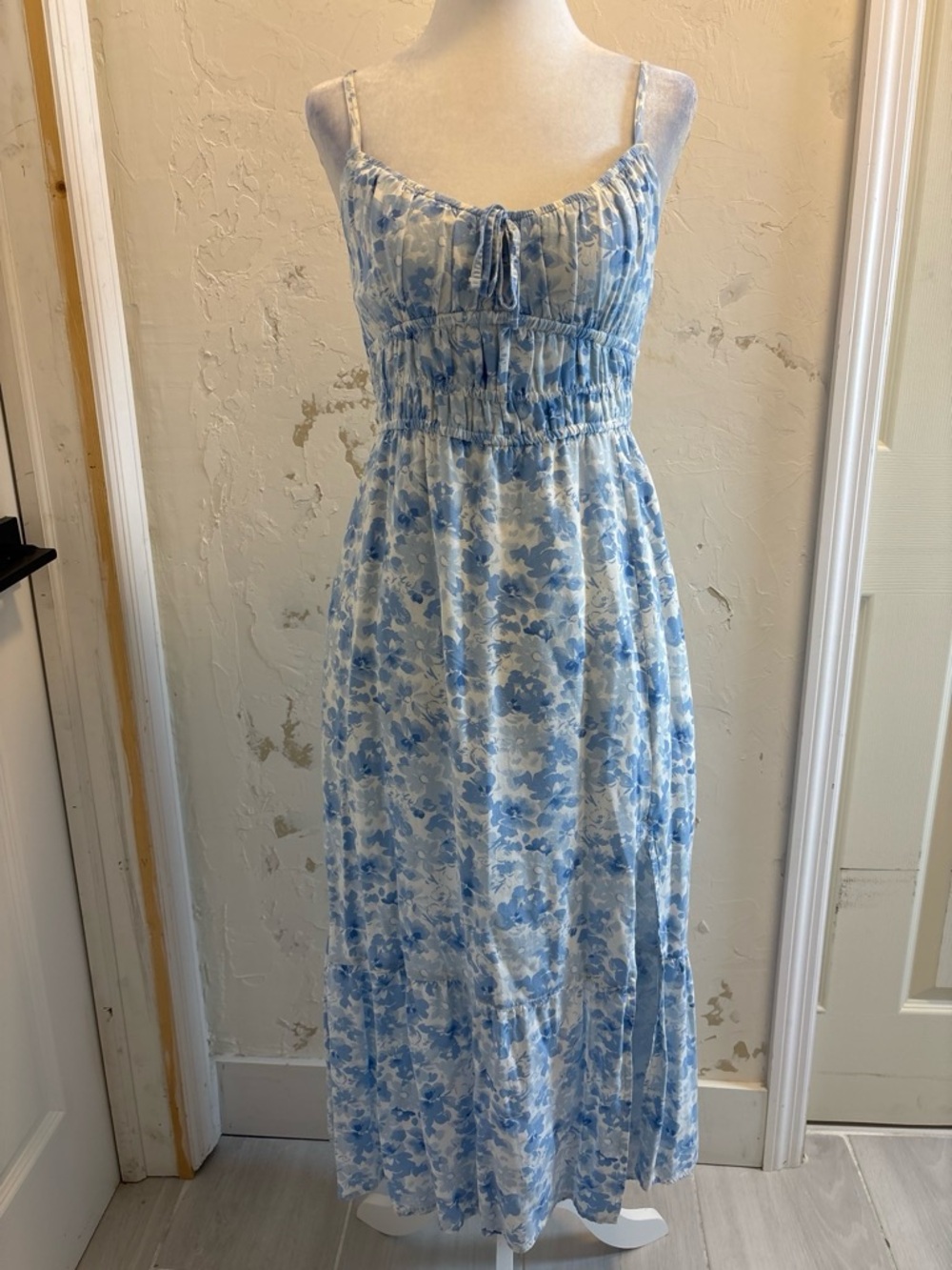 Hollister-co Women's SZ S Blue/White floral Dress